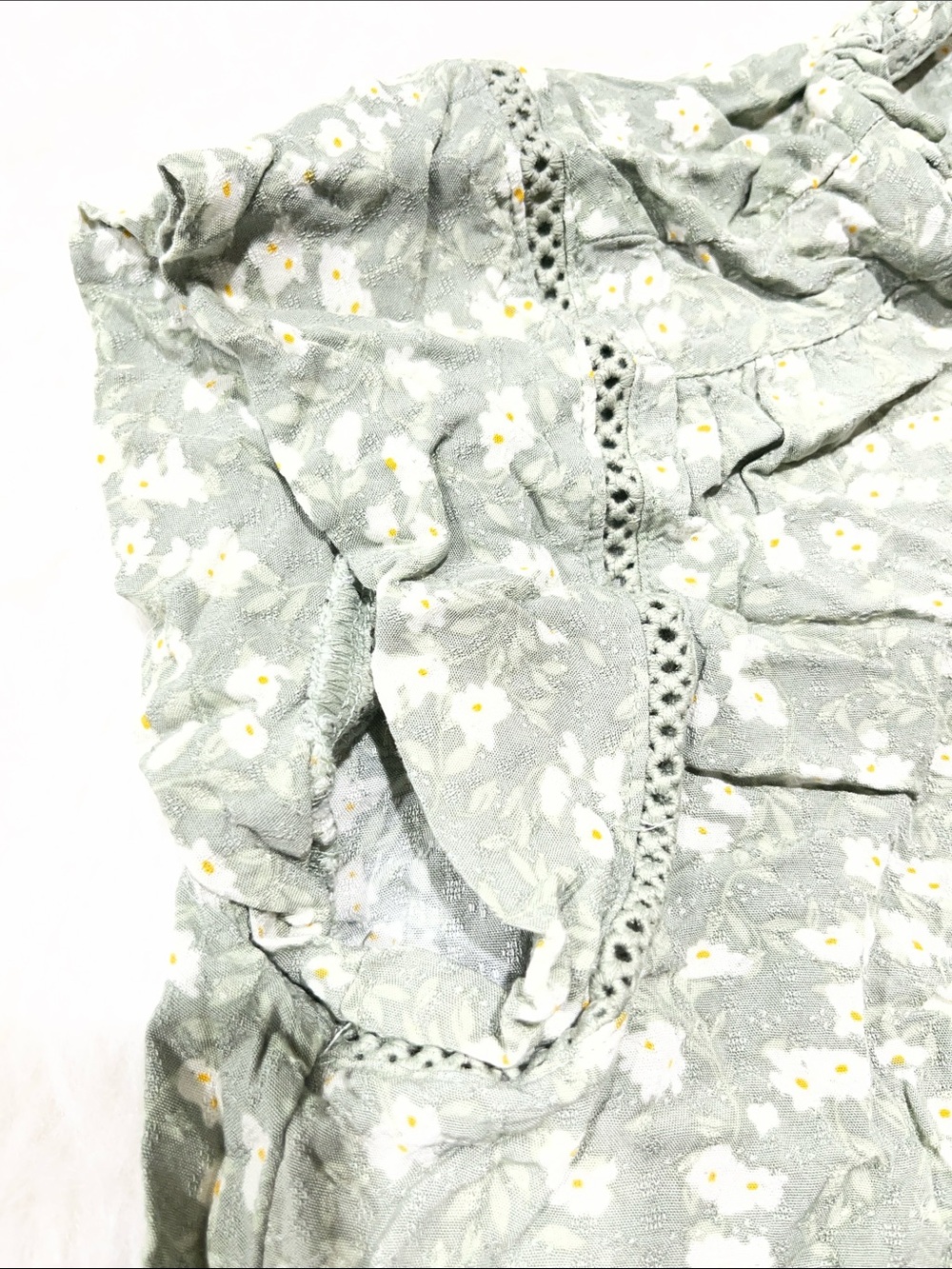 Buffalo David Bitton Sage Green Floral Tie-Front Blouse - Picture 2 of 3